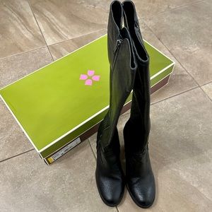 Naturalizer leather knee high boots